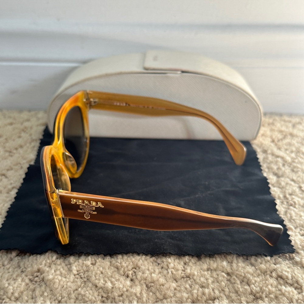 Prada Brown Tortoiseshell Polarized Sunglasses Sp… - image 8